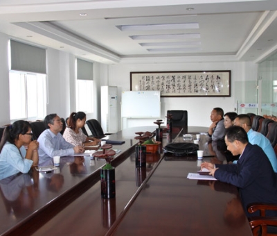 江西省政府決策咨詢委員會(huì)秘書處處長李鵬飛一行蒞臨仙客來公司調(diào)研、考察科技創(chuàng)新