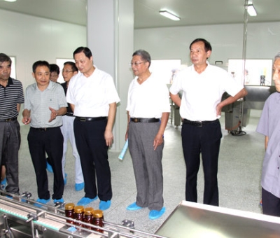 江西省老科協(xié)領(lǐng)導(dǎo)、老專家蒞臨仙客來公司考察老科協(xié)科技（培訓(xùn)）示范基地工作