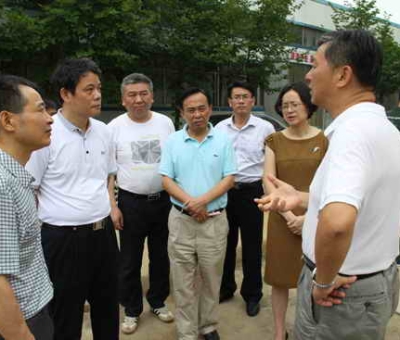 江西省林業(yè)廳廳長閻鋼軍蒞臨仙客來公司視察、指導(dǎo)工作