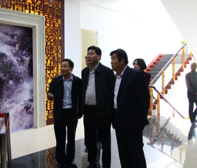 “仙客來(lái)”院士工作站授牌成立