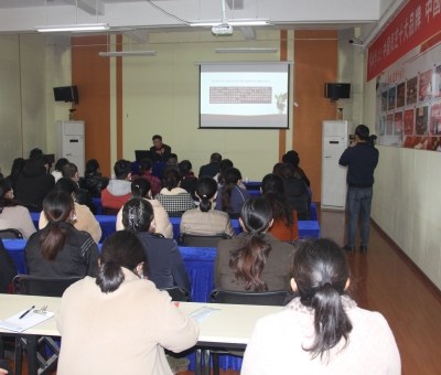 十九屆六中全會精神宣講團走進“仙客來”