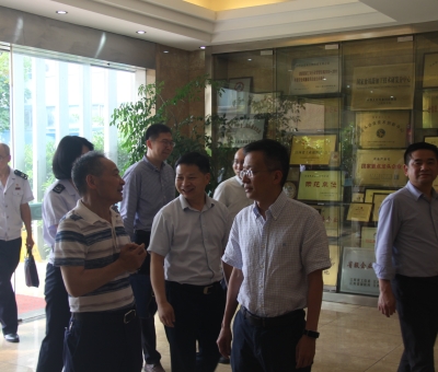 江西省稅務(wù)局黨委委員、總審計師賴竹華一行蒞臨仙客來考察調(diào)研